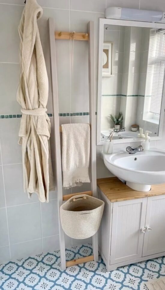 How to make an affordable Bathroom Towel Ladder