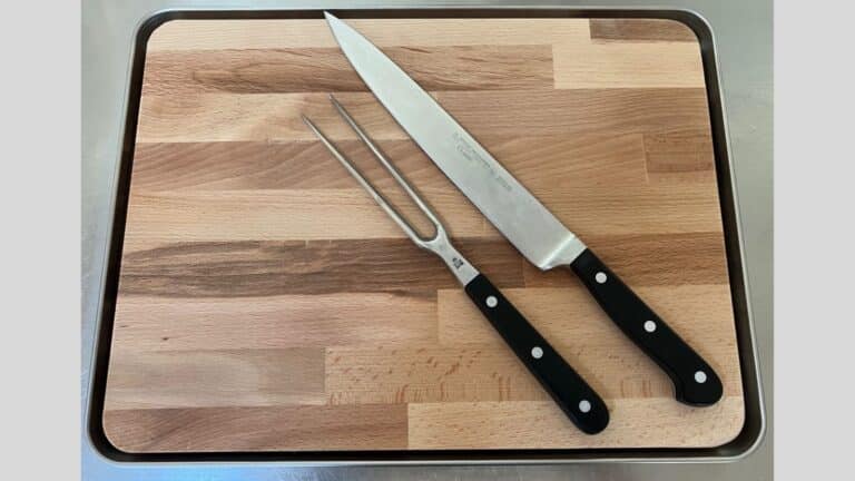 diy cutting board with juice tray