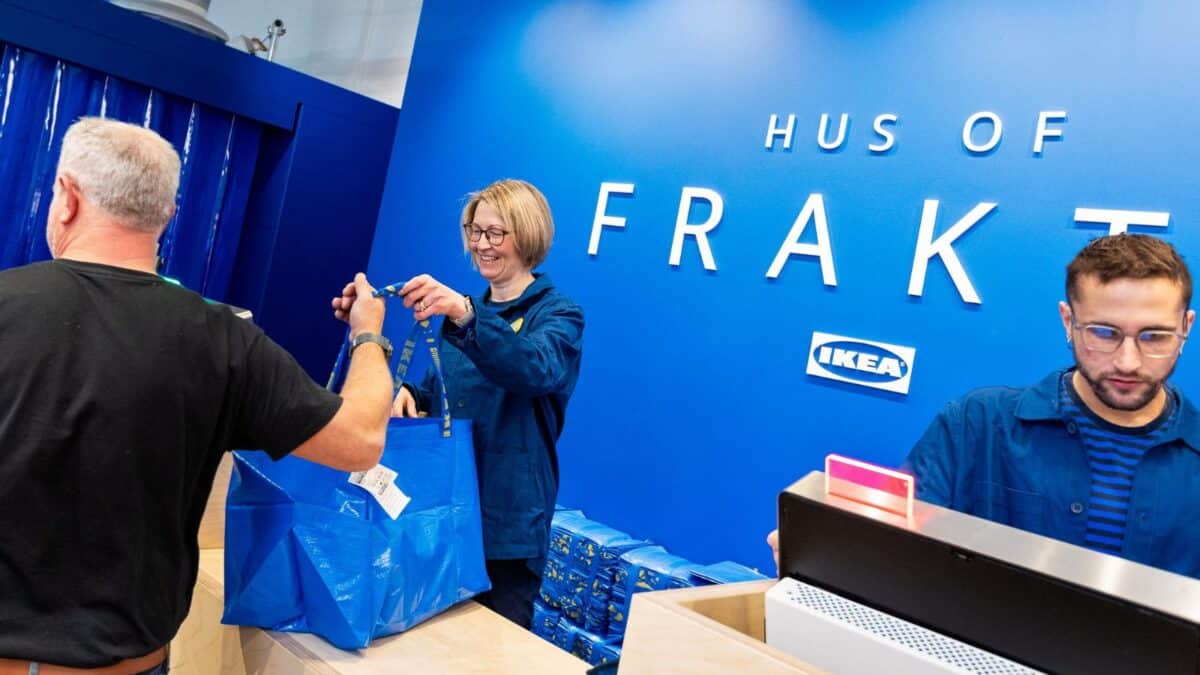 IKEA Opens 'Hus of FRAKTA' Pop-Up Store For The Most Hackable Blue Bag