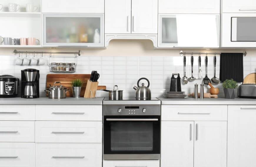 white kitchen cabinets