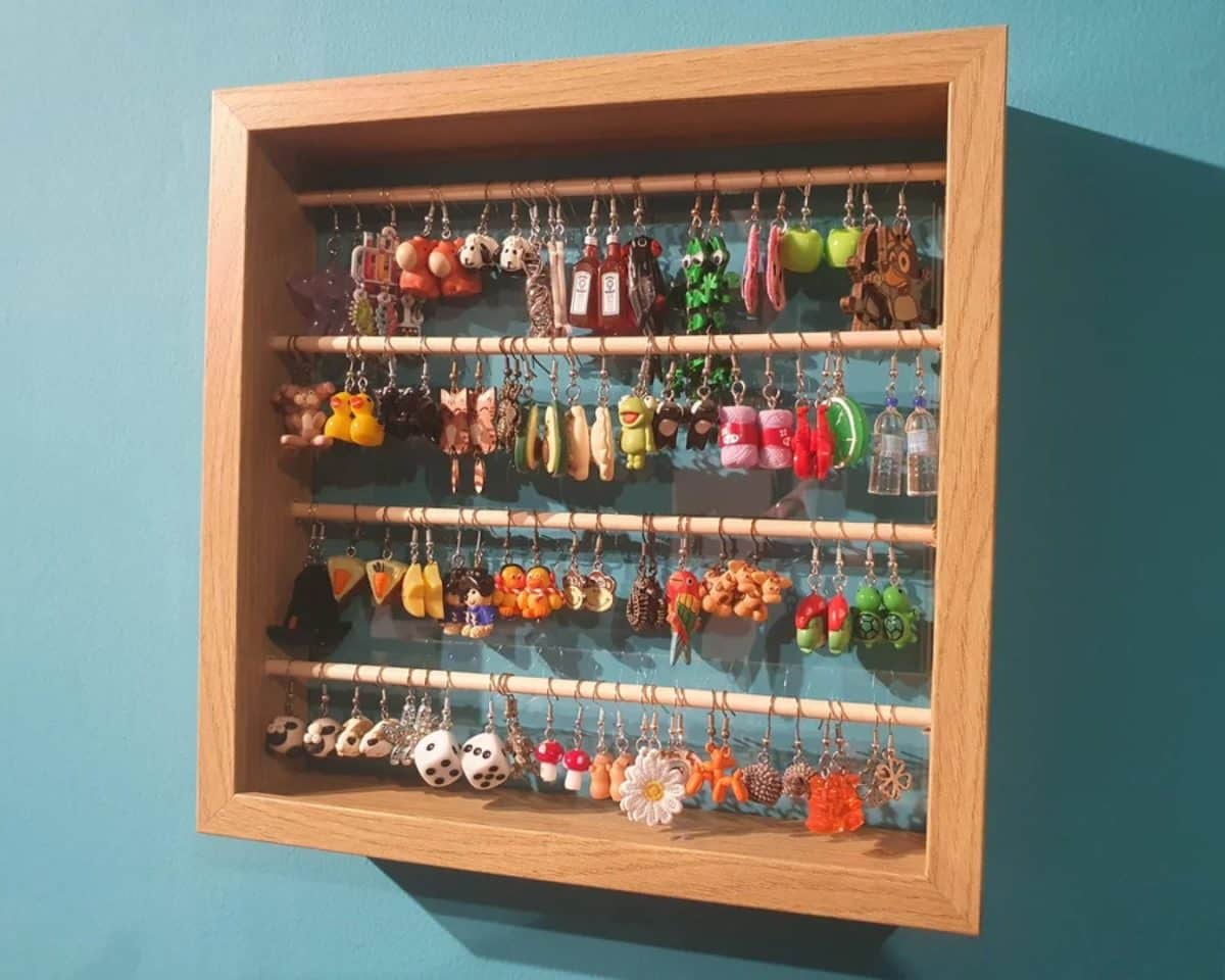 53-1200x960 - IKEA Hackers earring display as mother's day gift idea